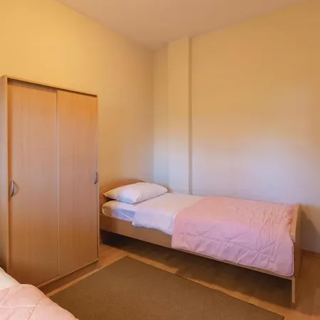 Julija Klovica Vi Appartement